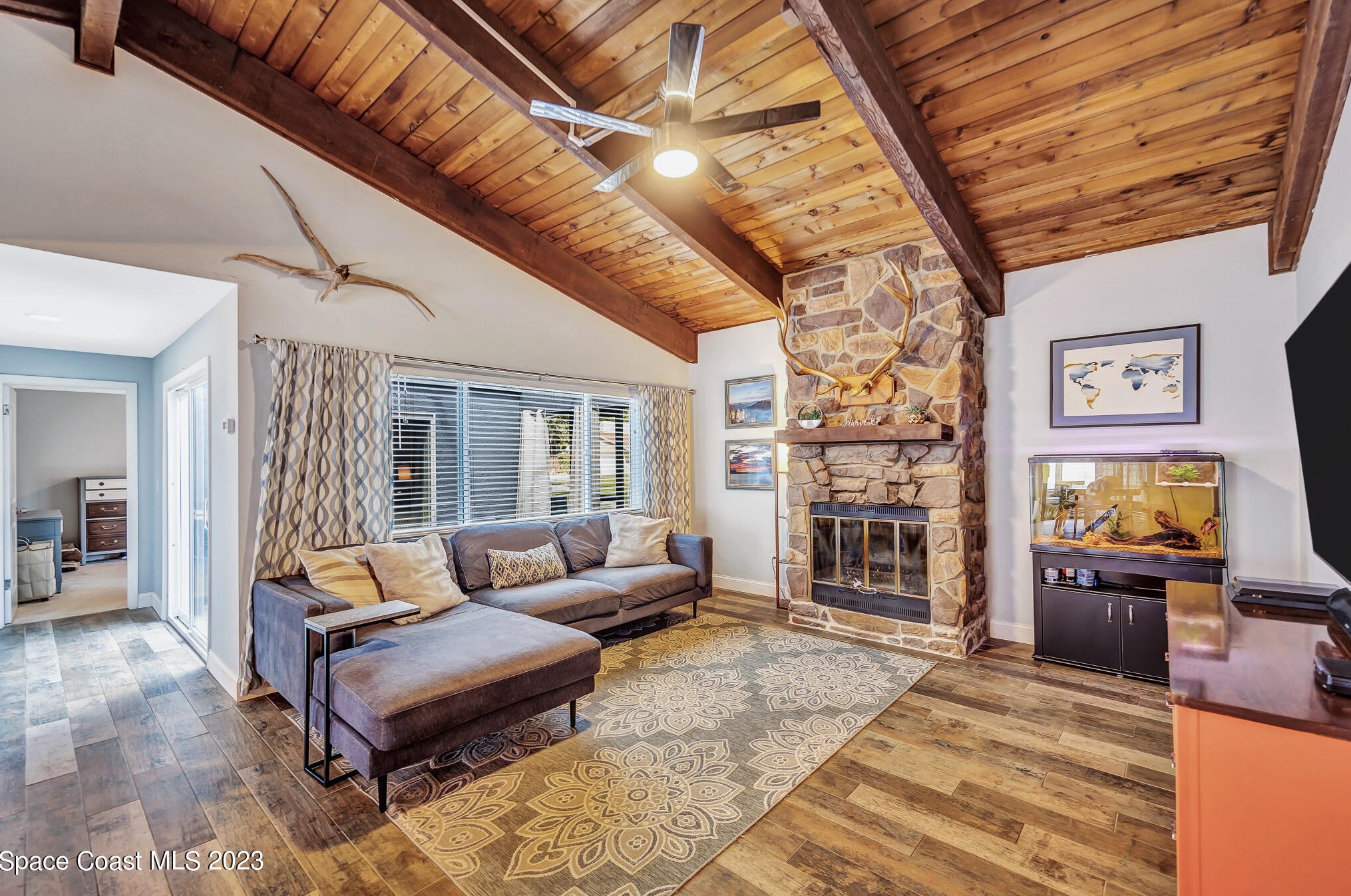 245 Applewood Cir, Melbourne FL exterior