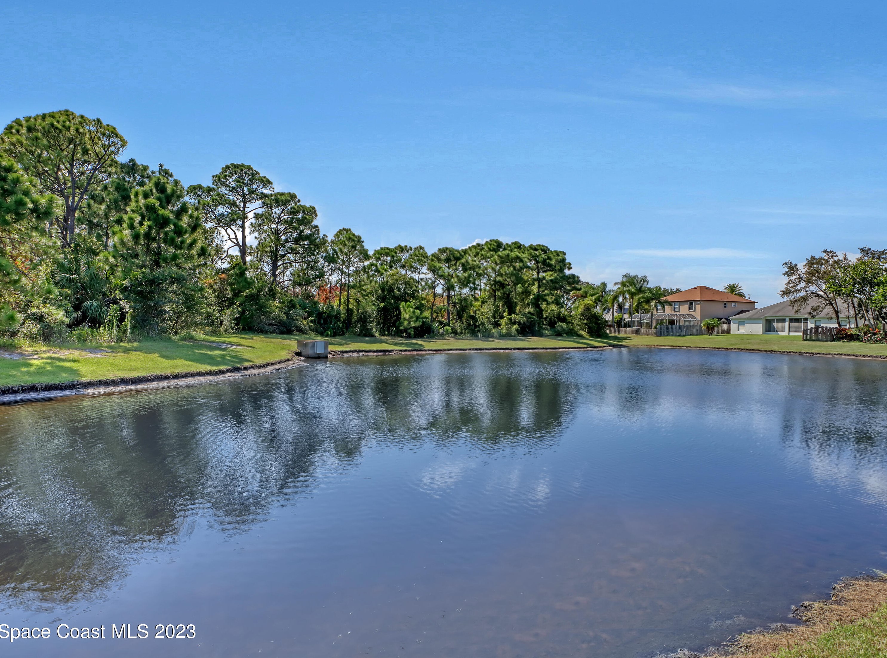 4715 Burlwood Ct, Melbourne FL 32940-7182 exterior