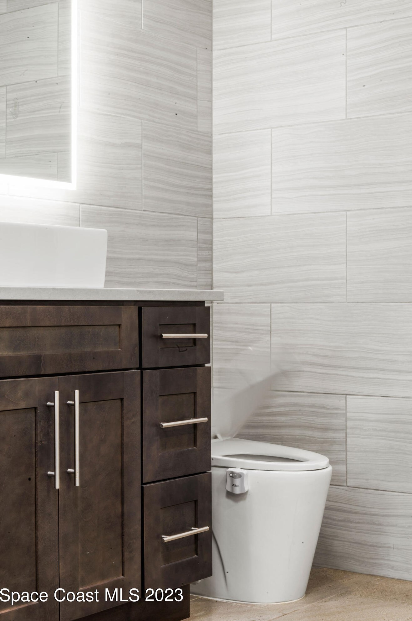 572 Spindle Palm Dr, Melbourne FL  32903-3855 exterior