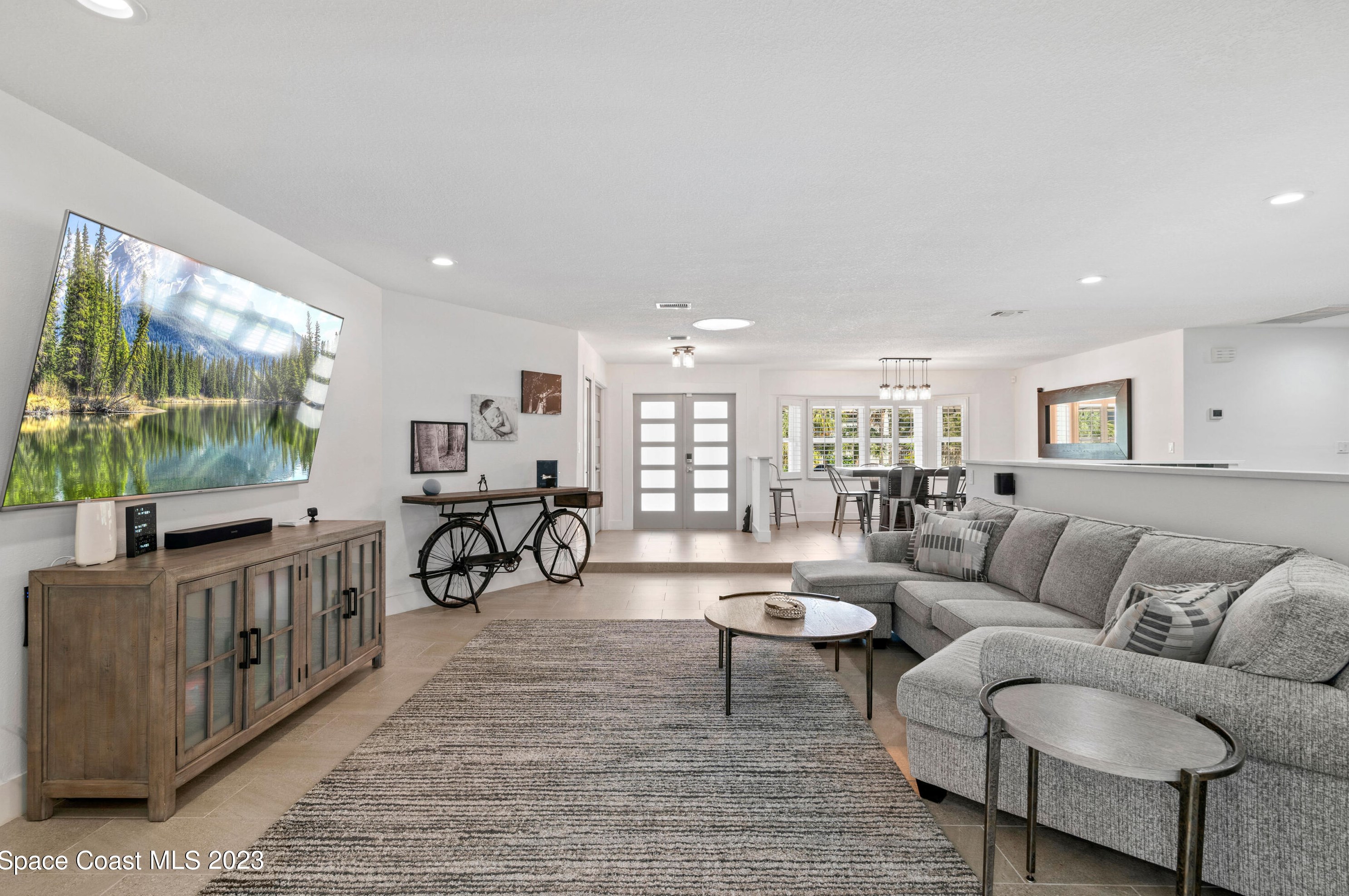 572 Spindle Palm Dr, Melbourne FL  32903-3855 exterior