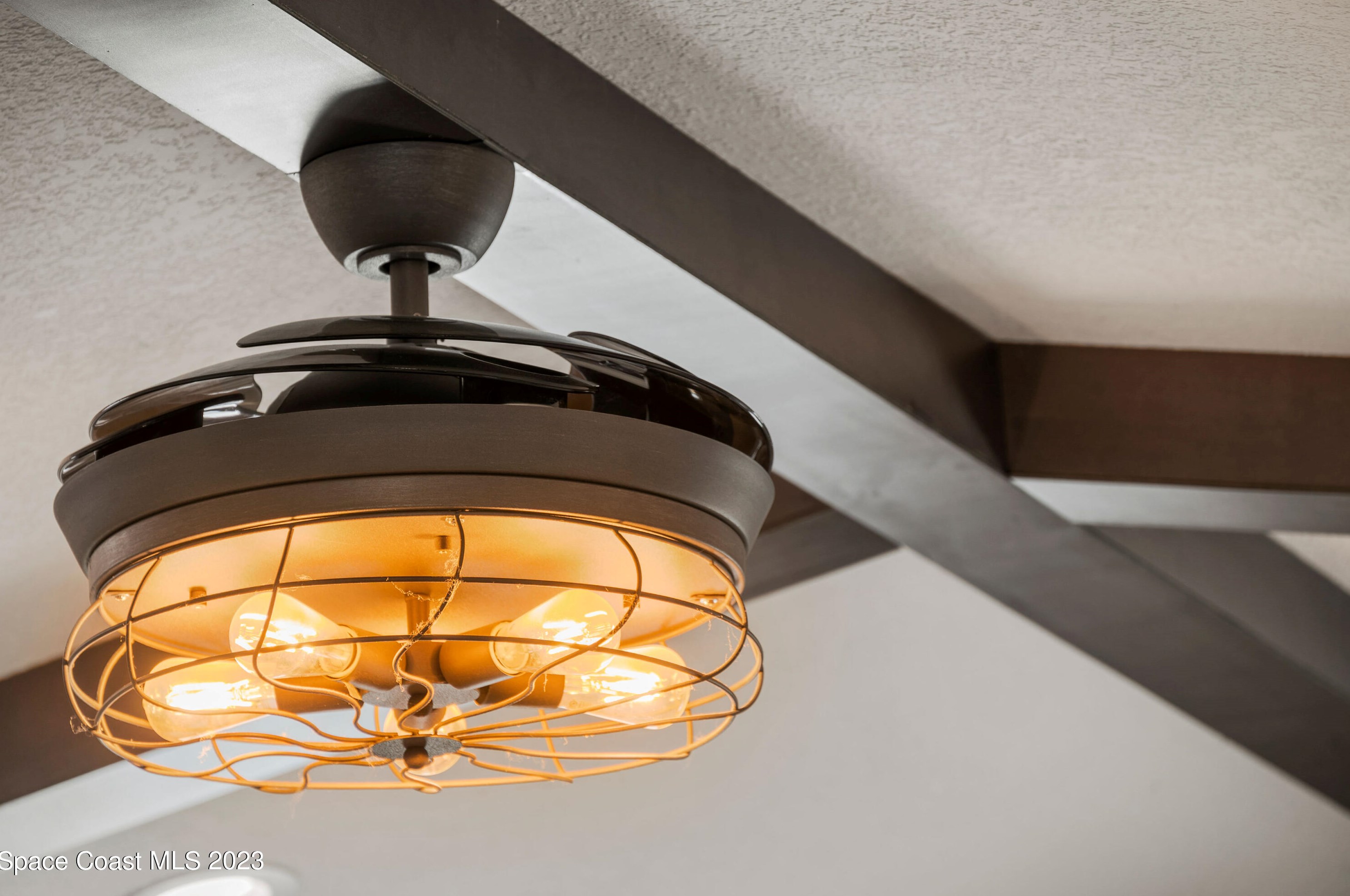 572 Spindle Palm Dr, Melbourne FL  32903-3855 exterior