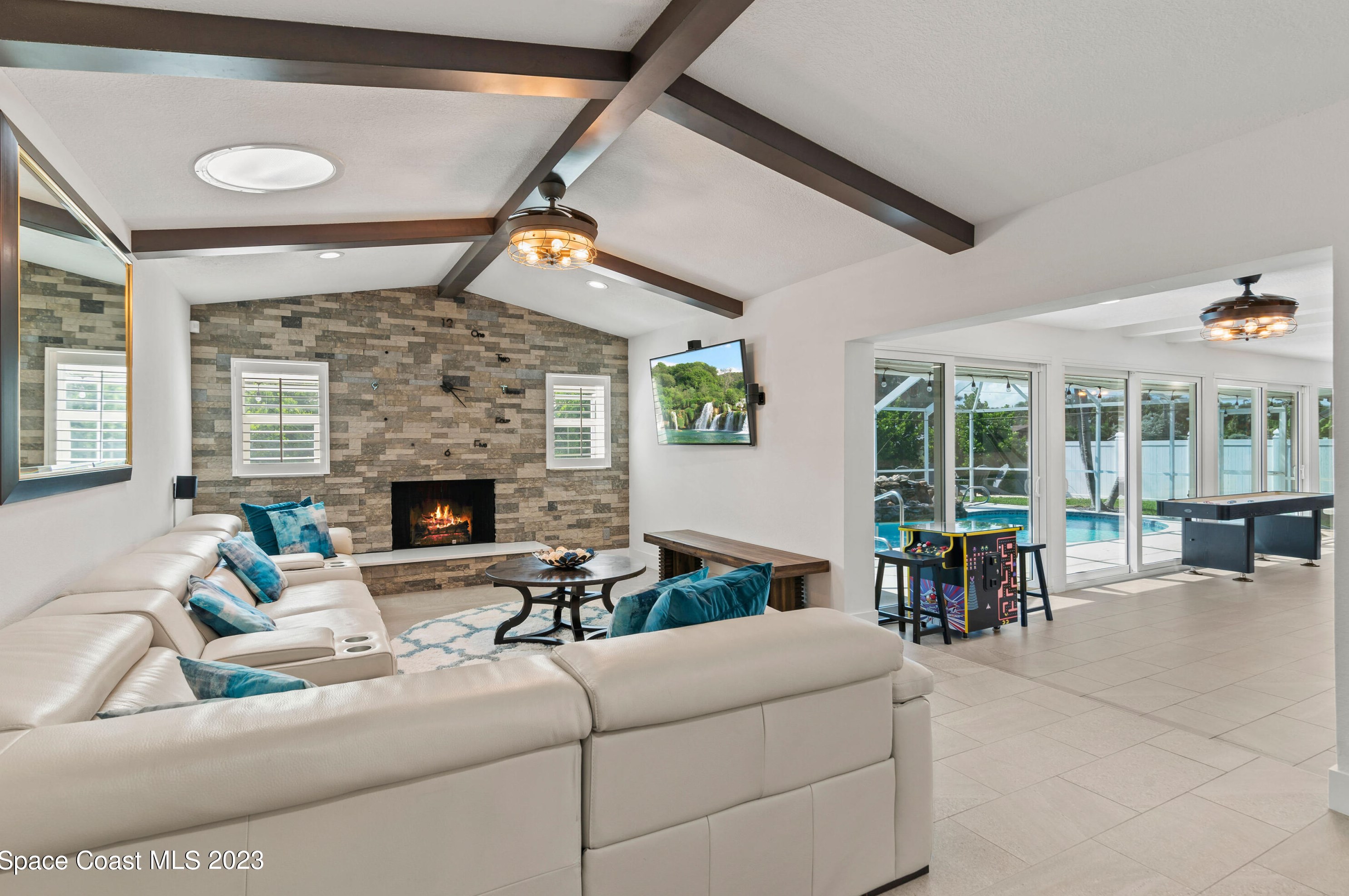 572 Spindle Palm Dr, Melbourne FL  32903-3855 exterior