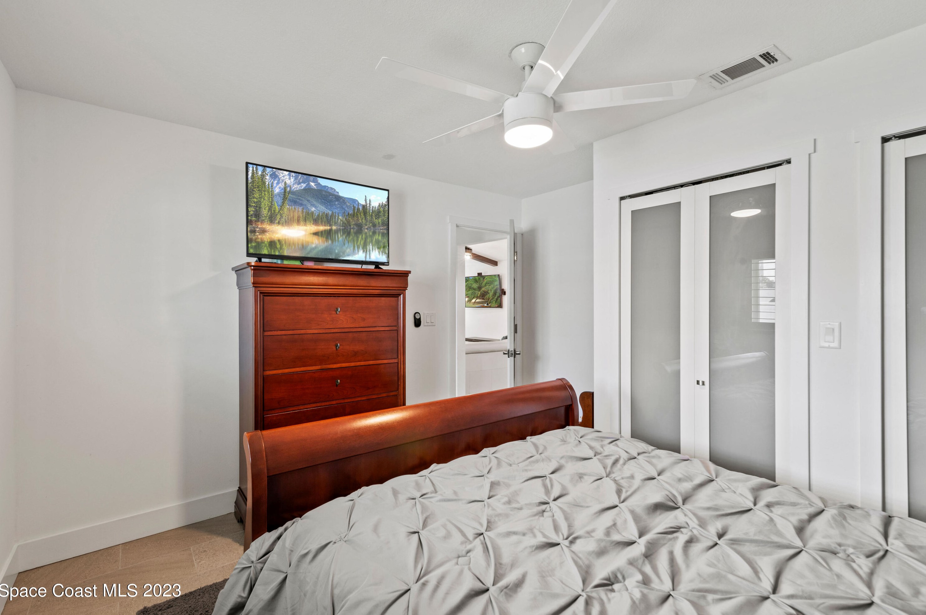 572 Spindle Palm Dr, Melbourne FL  32903-3855 exterior