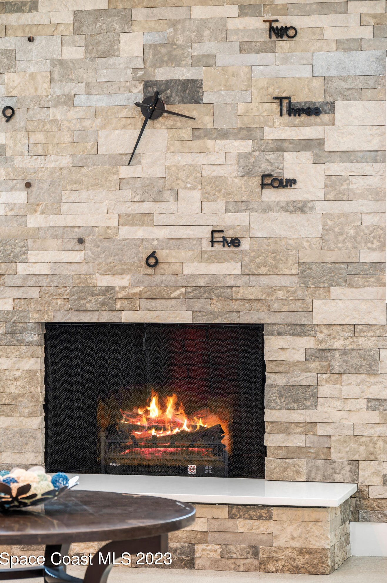 572 Spindle Palm Dr, Melbourne FL  32903-3855 exterior