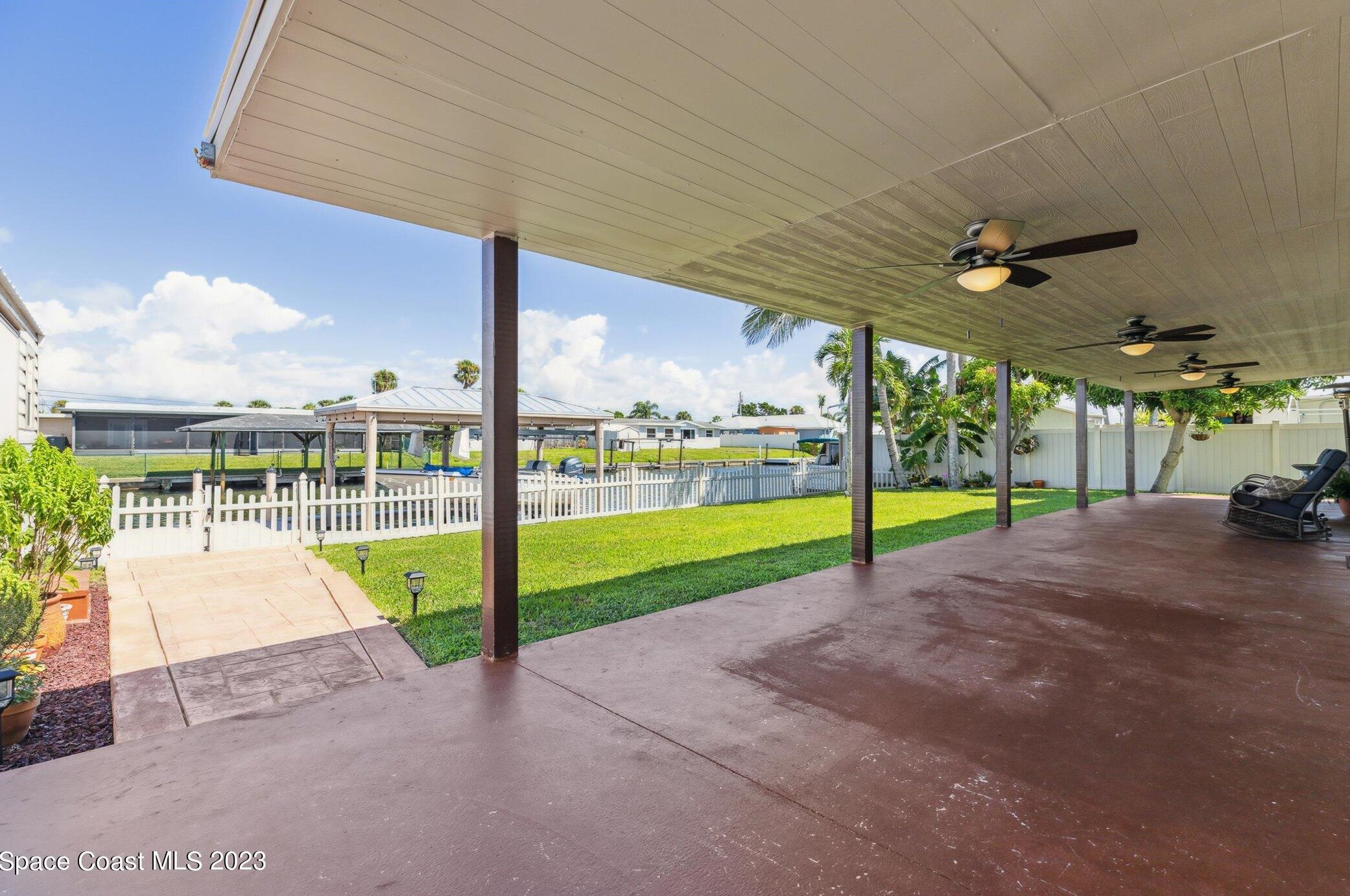 280 Alabama Ave, Merritt Island FL  32953-3318 exterior