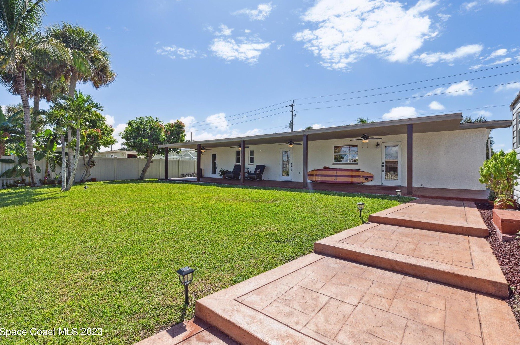 280 Alabama Ave, Merritt Island FL  32953-3318 exterior