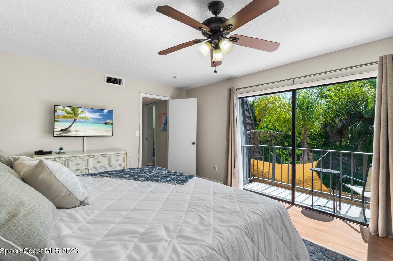 1715 Vis Oaks Cir, Melbourne FL 32905-3136 exterior