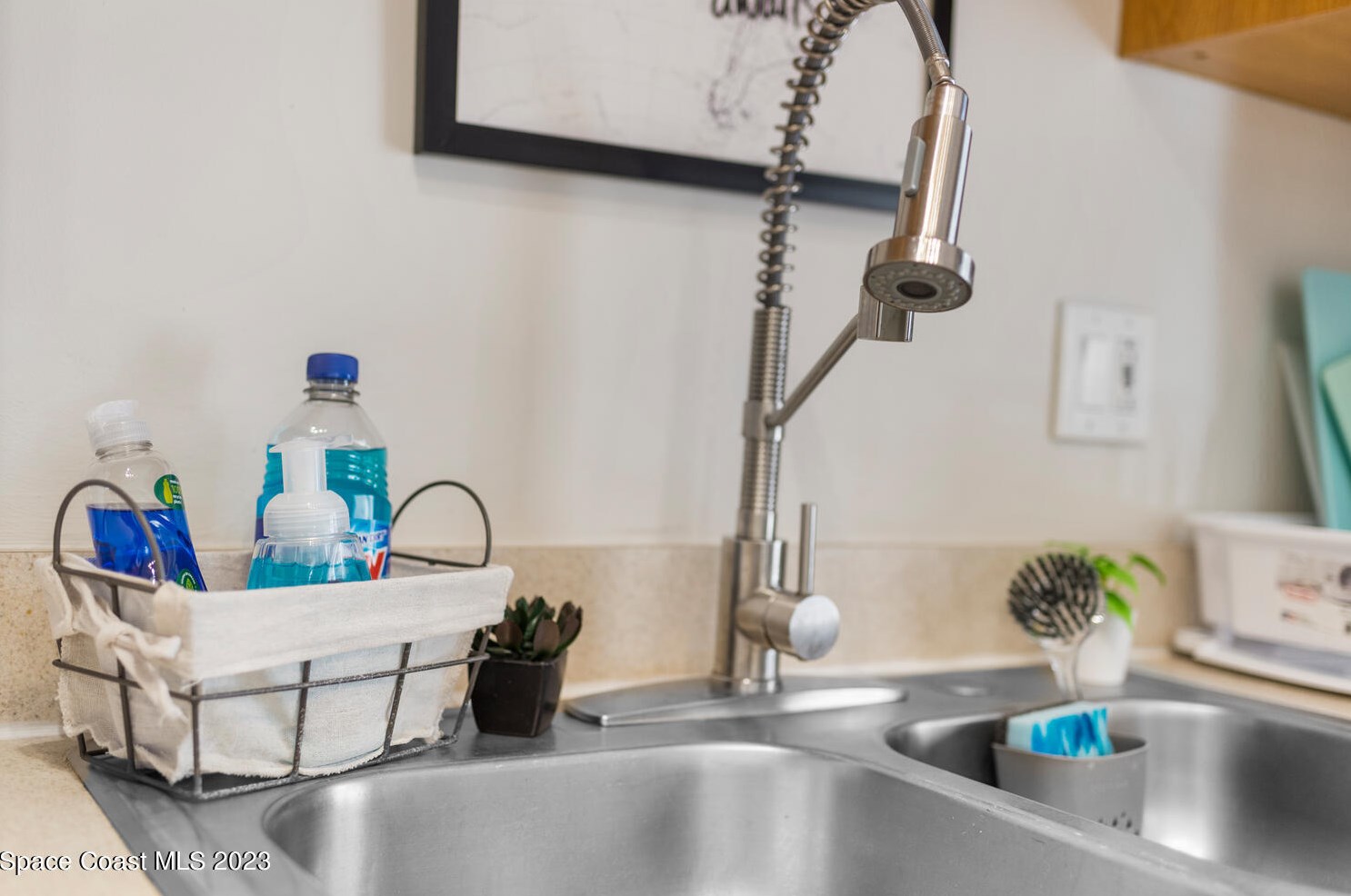 1715 Vis Oaks Cir, Melbourne FL 32905-3136 exterior