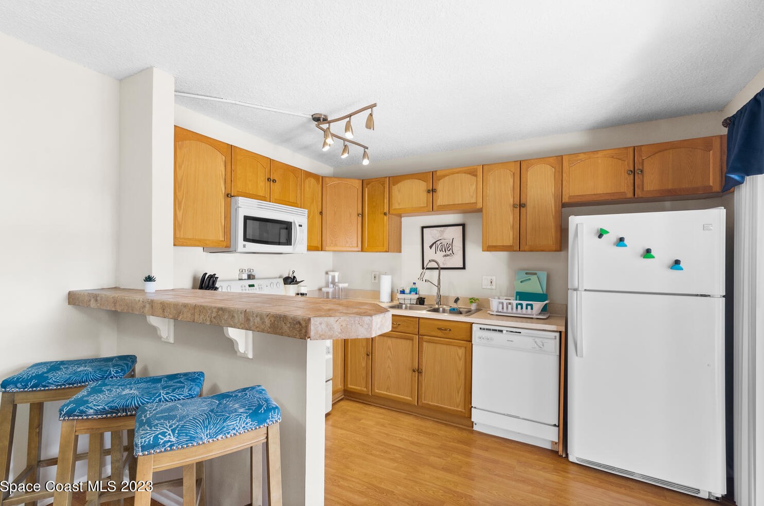 1715 Vis Oaks Cir, Melbourne FL 32905-3136 exterior