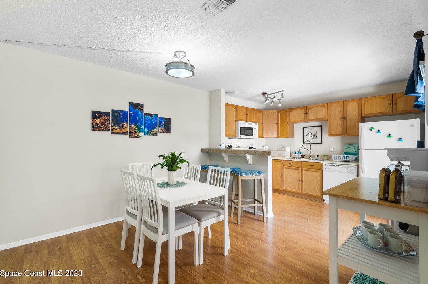 1715 Vis Oaks Cir, Melbourne FL 32905-3136 exterior