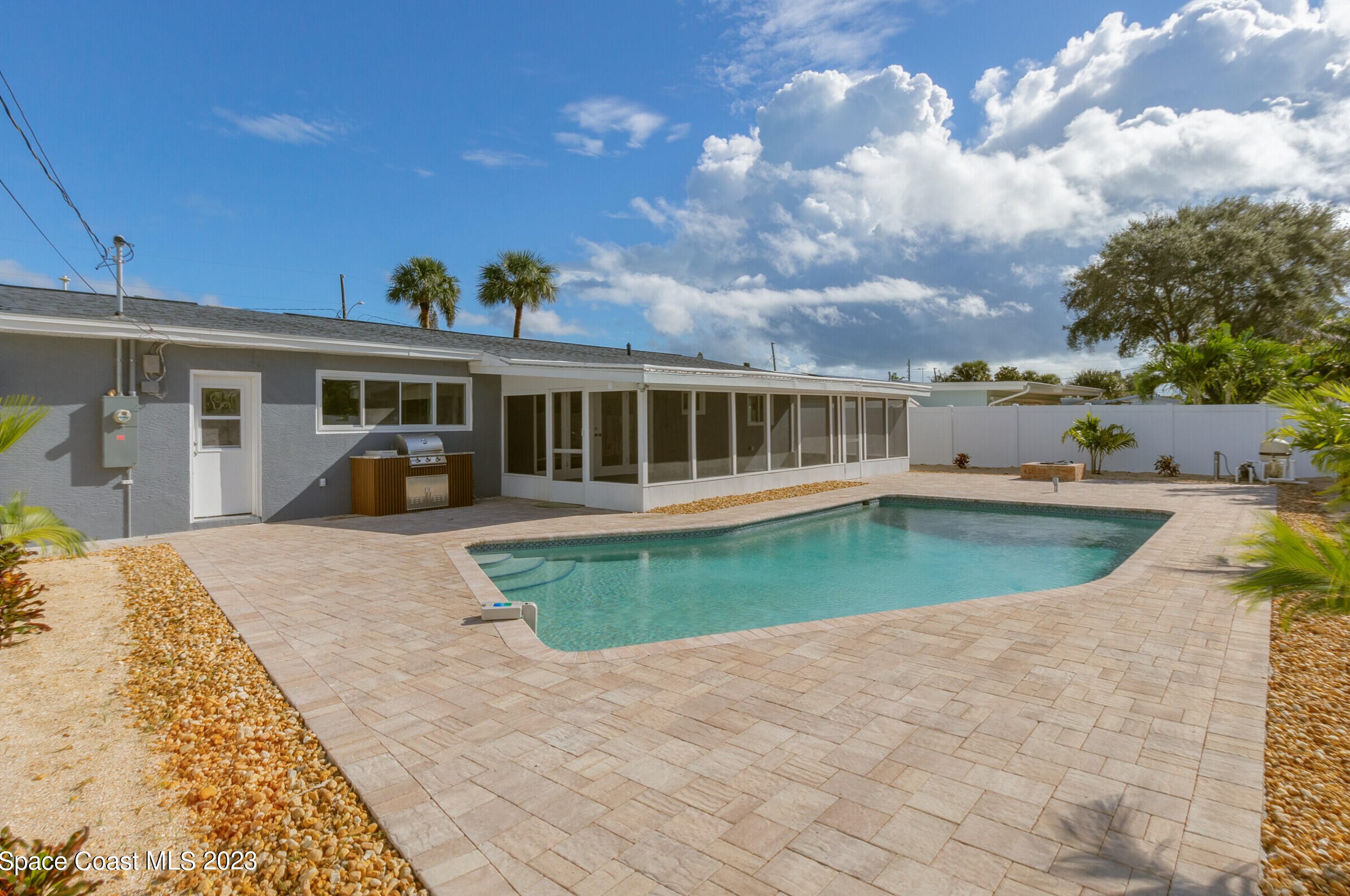 426 Neptune Dr, Melbourne FL  32907-1507 exterior