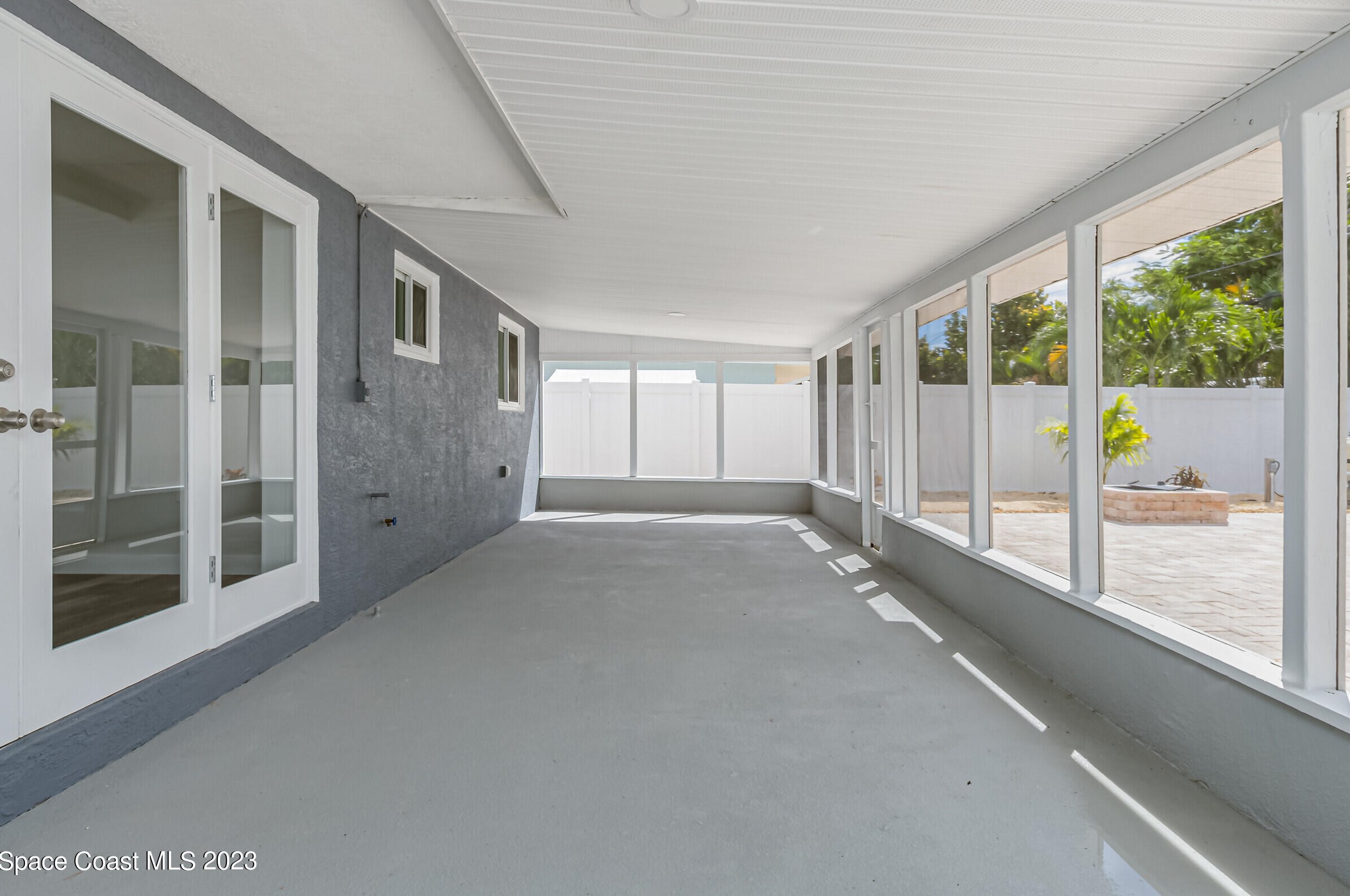 426 Neptune Dr, Melbourne FL  32907-1507 exterior