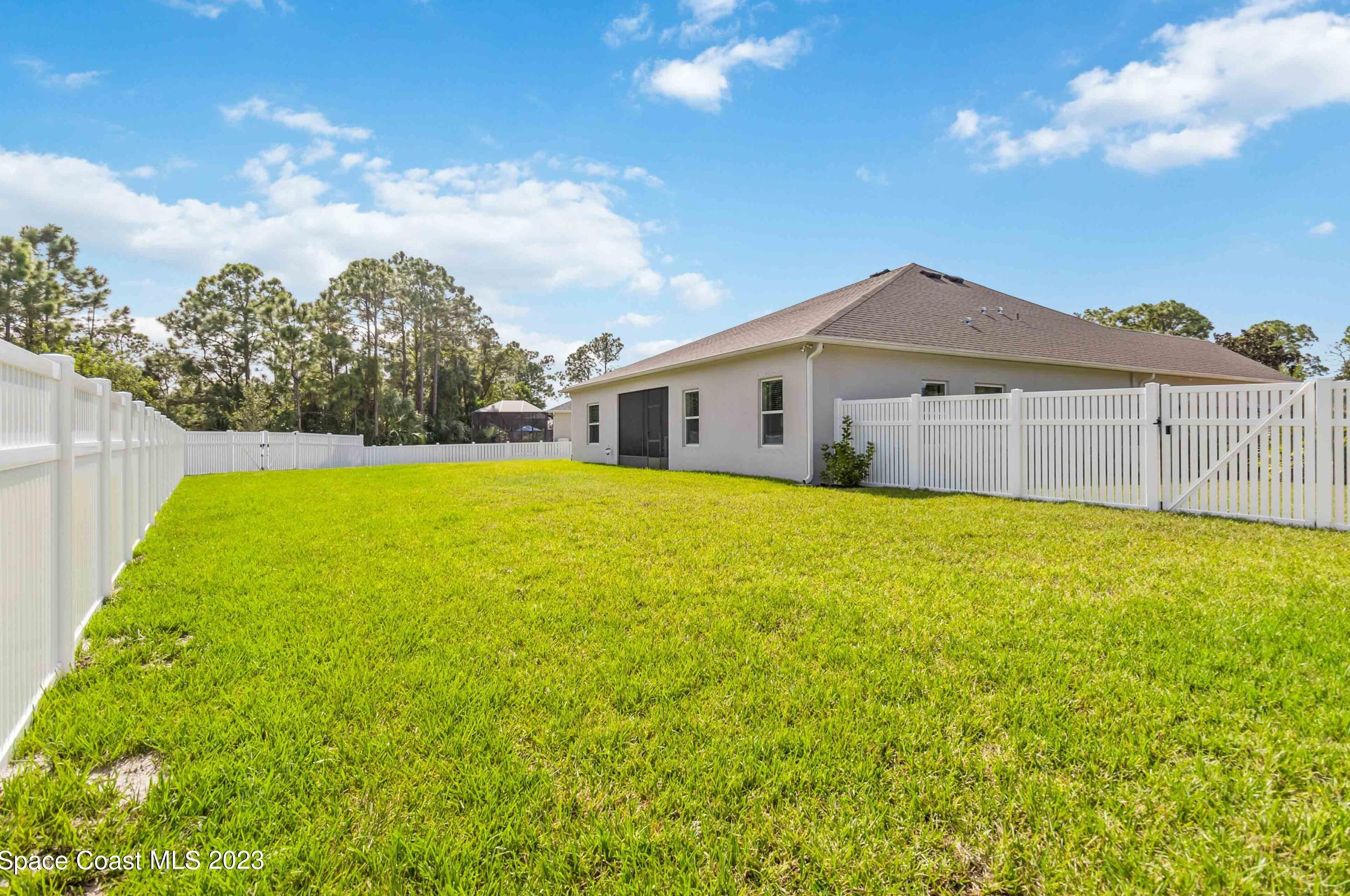 2173 Windbrook Dr, Melbourne FL  32909-6841 exterior