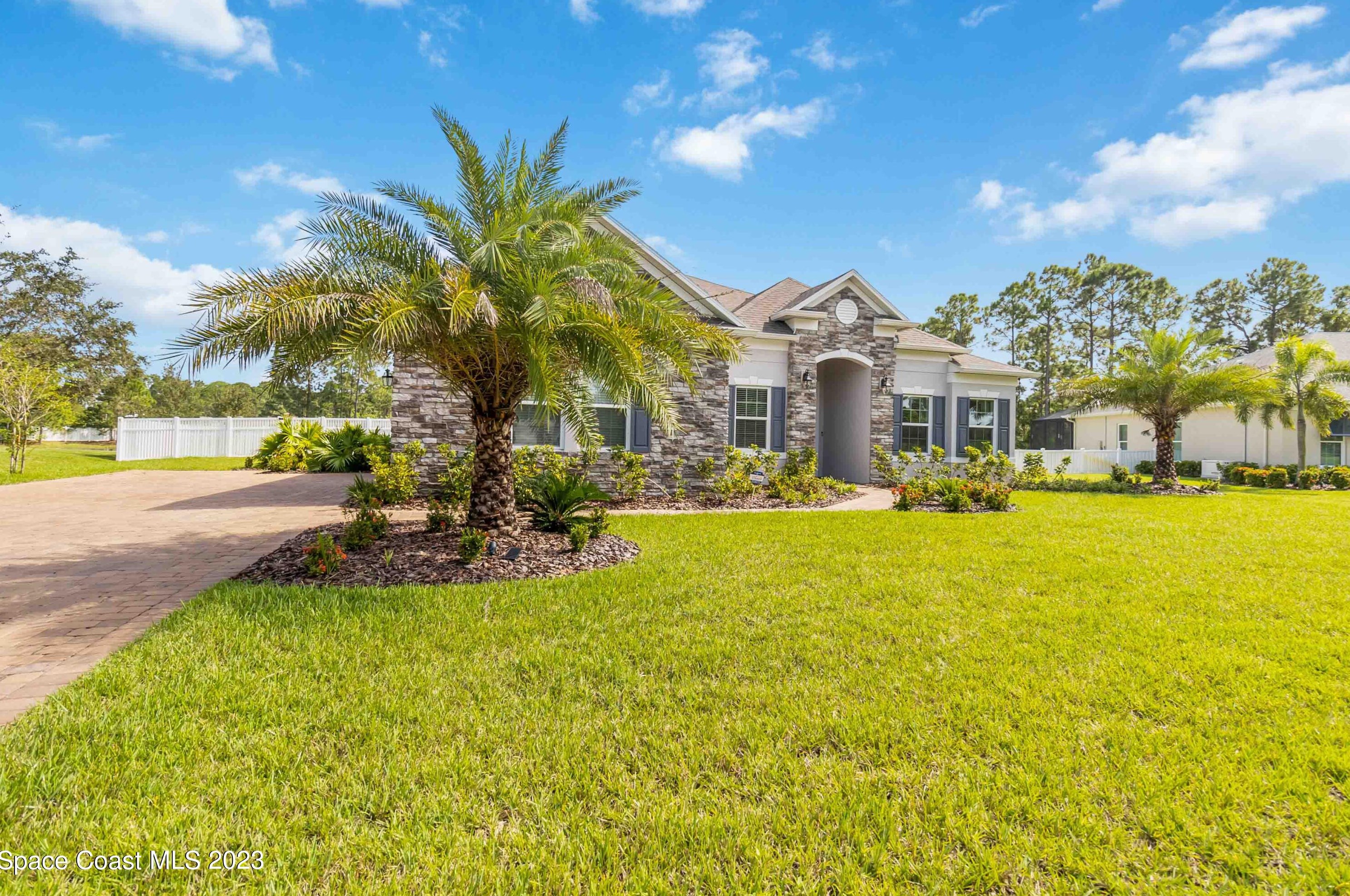 2173 Windbrook Dr, Melbourne FL  32909-6841 exterior