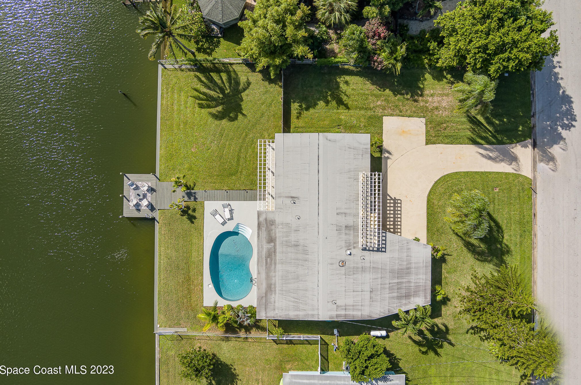 459 Barrello Ln, Cocoa Beach FL  32931-3628 exterior
