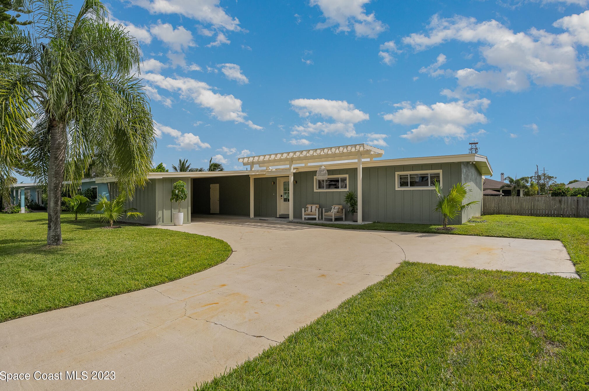 459 Barrello Ln, Cocoa Beach FL  32931-3628 exterior