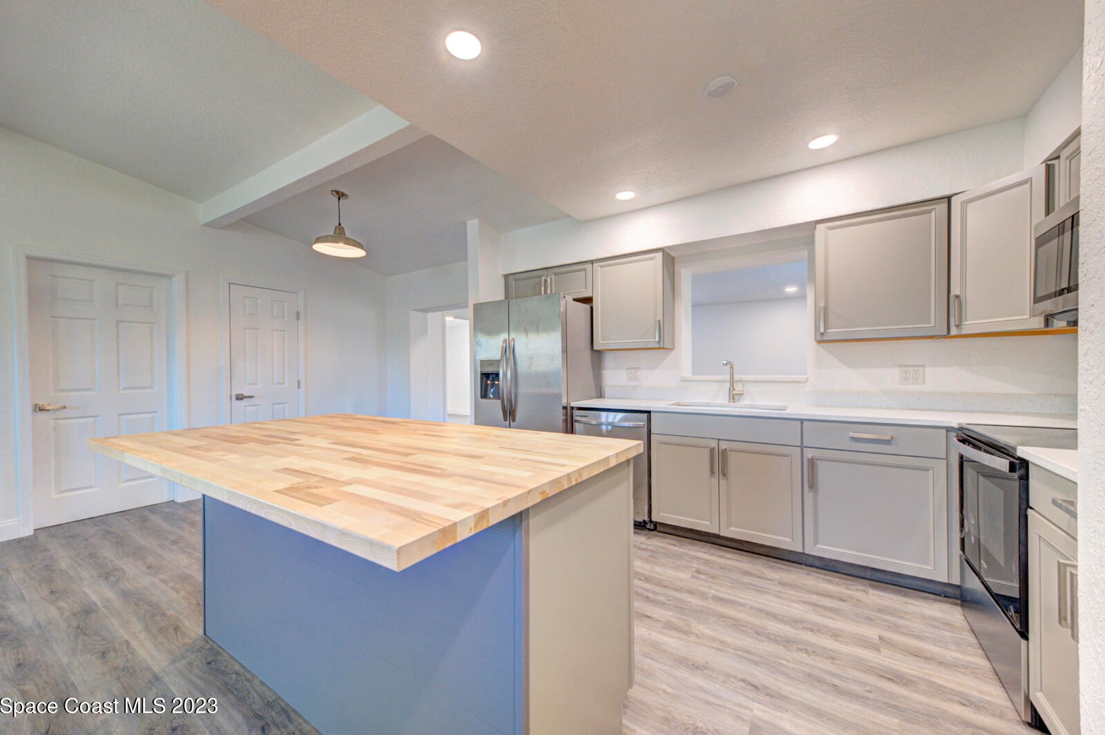 260 Belair Ave, Merritt Island FL  32953-6102 exterior