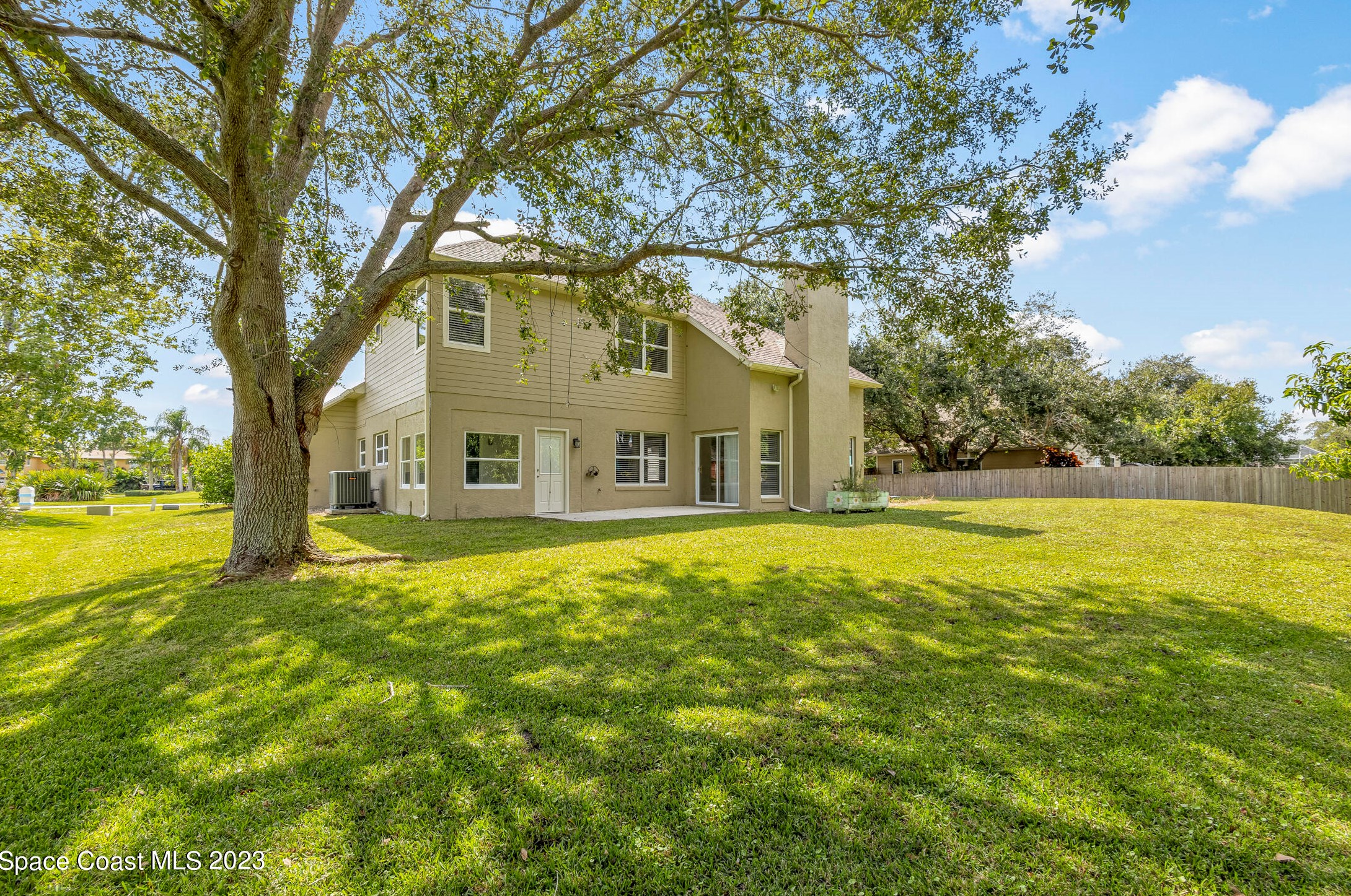 370 Oak Lake Pl, Merritt Island FL  32953-8226 exterior