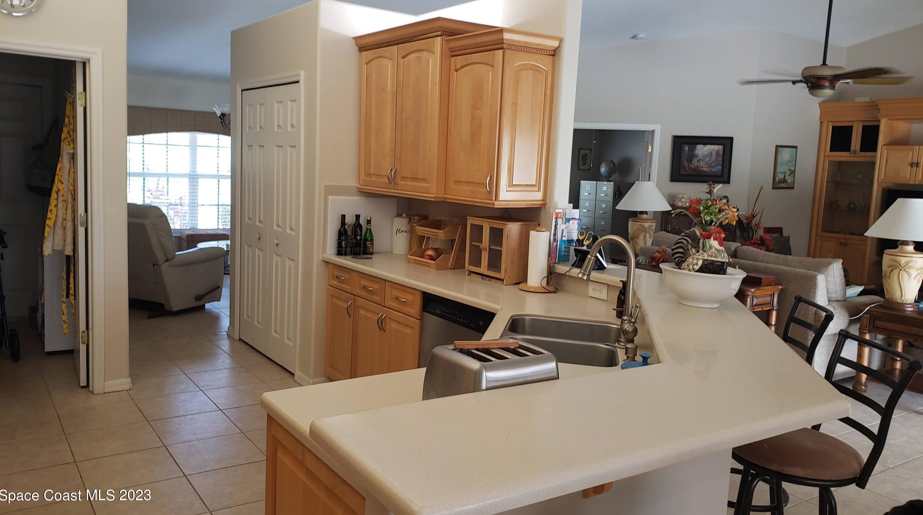 1832 Winding Rdg Cir, Melbourne FL  32909-2316 exterior