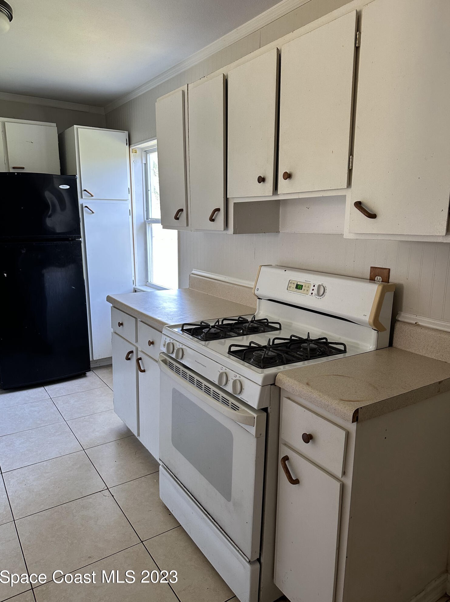 246 Prince Ave, Melbourne FL  32901-8622 exterior