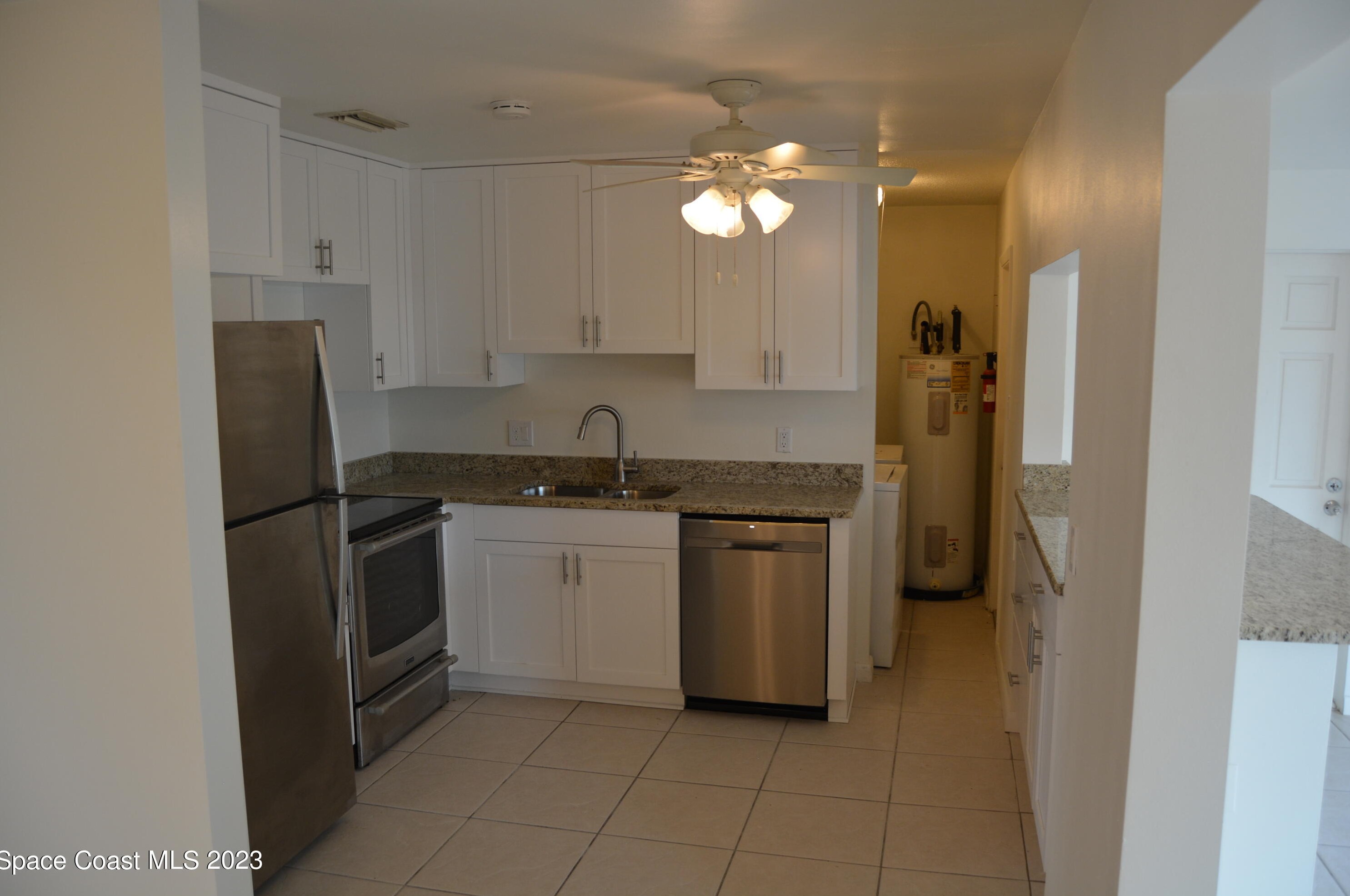 1550 Central Ave, Merritt Island FL  32952-5677 exterior