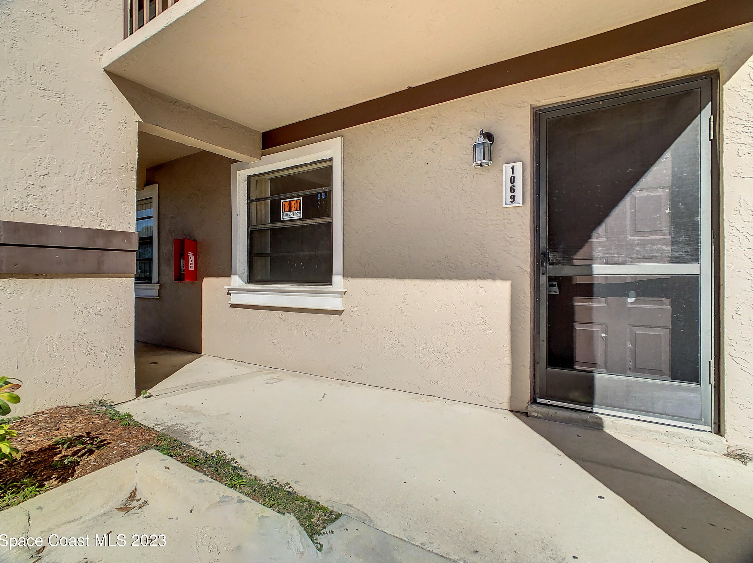 1069 Ellen Ct, Melbourne FL  32935-8972 exterior