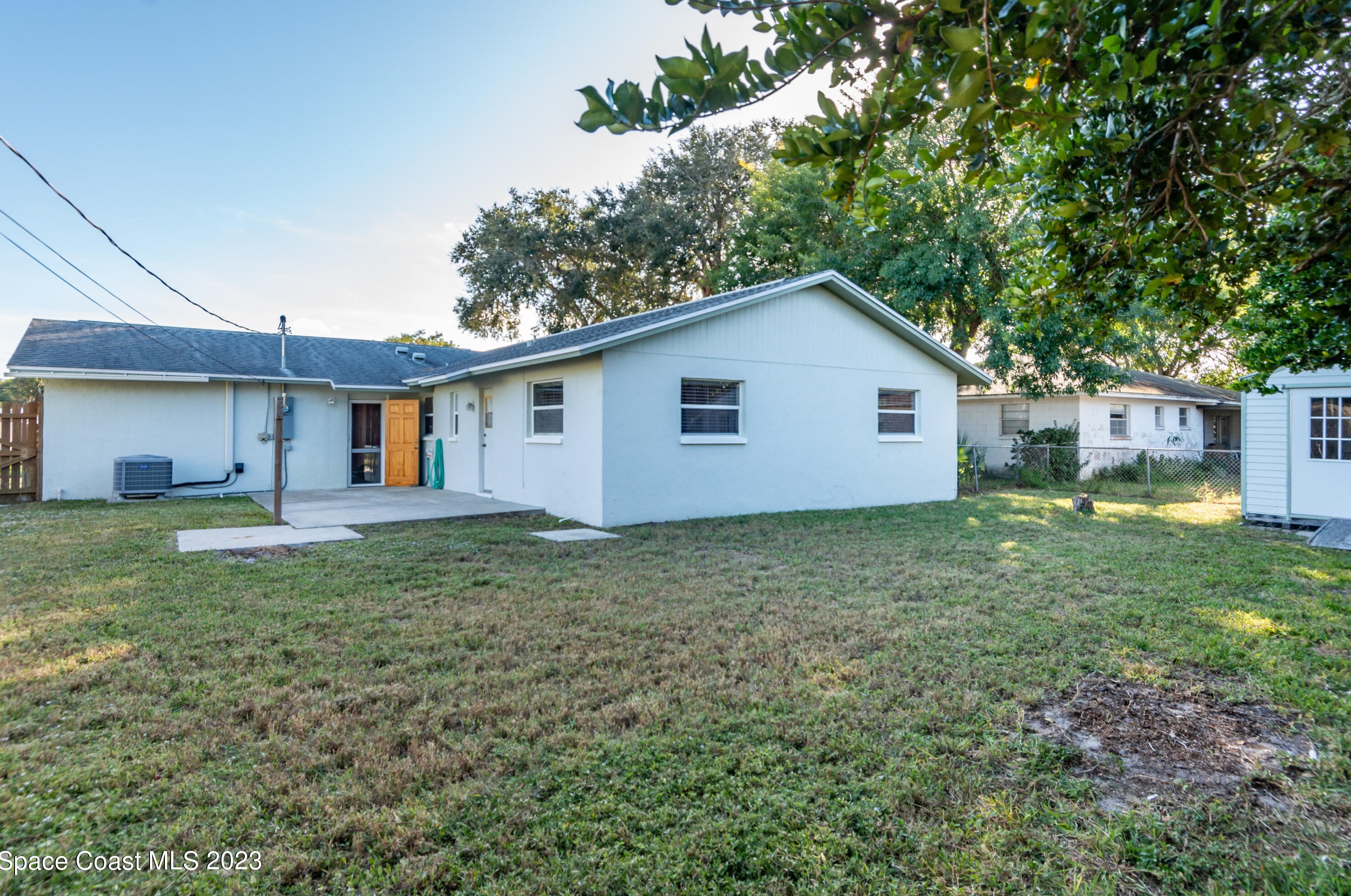 2420 Colony Dr, Melbourne FL  32935-2712 exterior