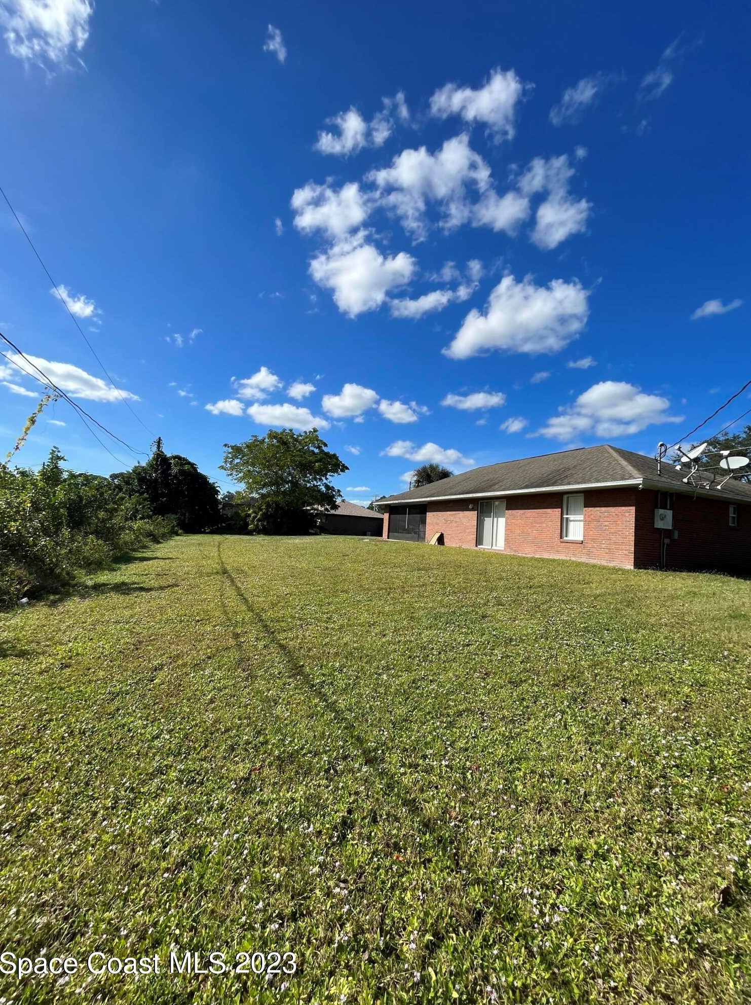 878 Americana Blvd, Melbourne FL  32907-2078 exterior