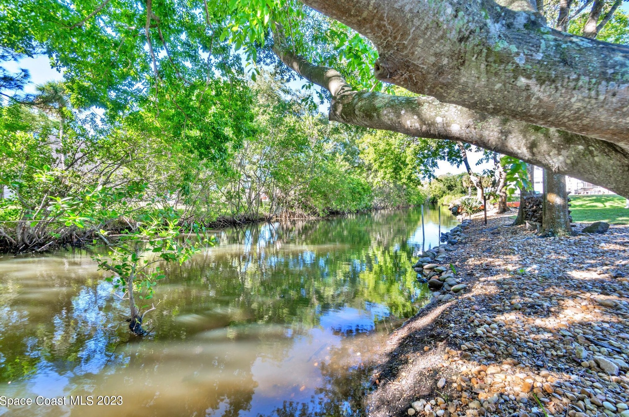 650 Apache Trl, Merritt Island FL  32953-7808 exterior