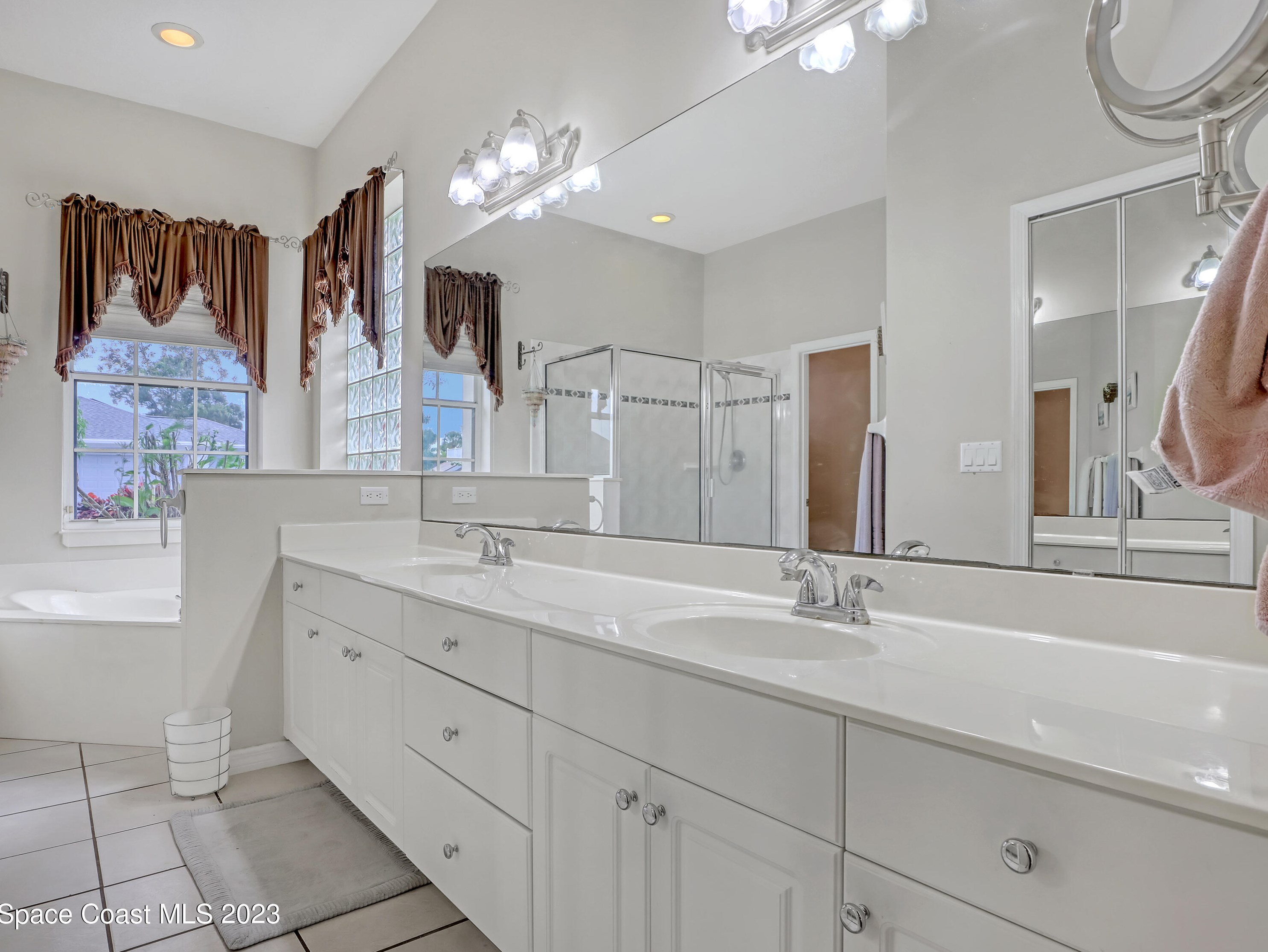 3695 Savannahs Trl, Merritt Island FL  32953-8630 exterior