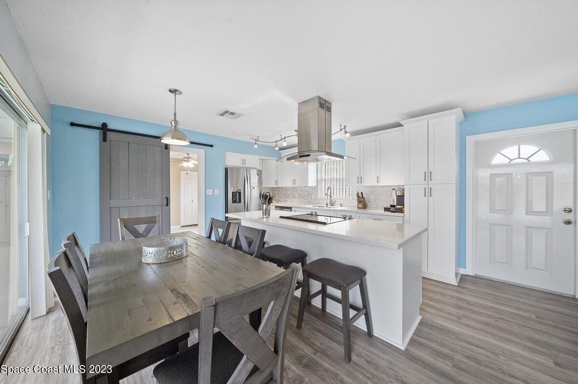 502 Kennwood Ave, Merritt Island FL 32952-3784 exterior