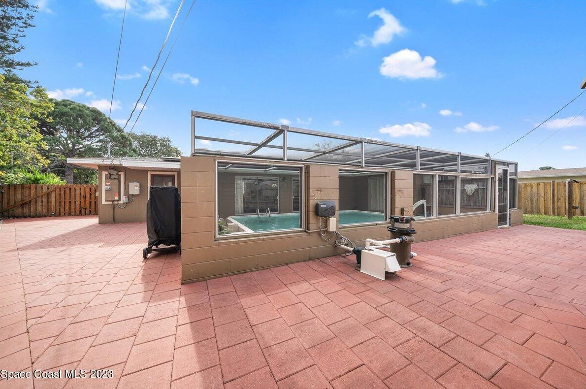 502 Kennwood Ave, Merritt Island FL 32952-3784 exterior