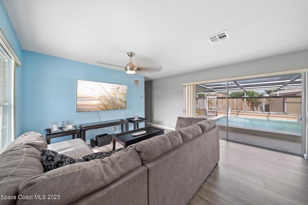 502 Kennwood Ave, Merritt Island FL 32952-3784 exterior