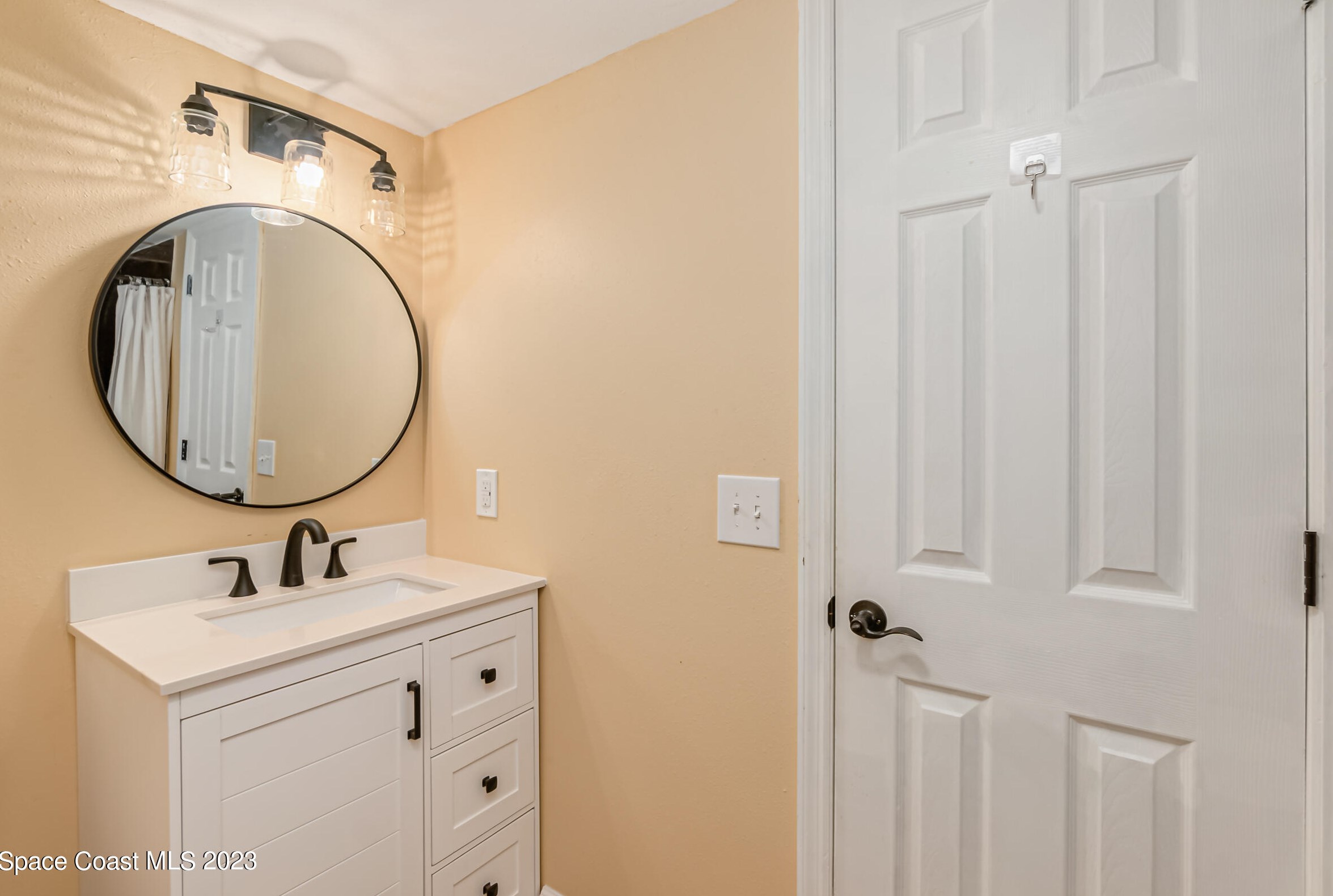 292 Arrowhead Ln, Melbourne FL  32951-3530 exterior