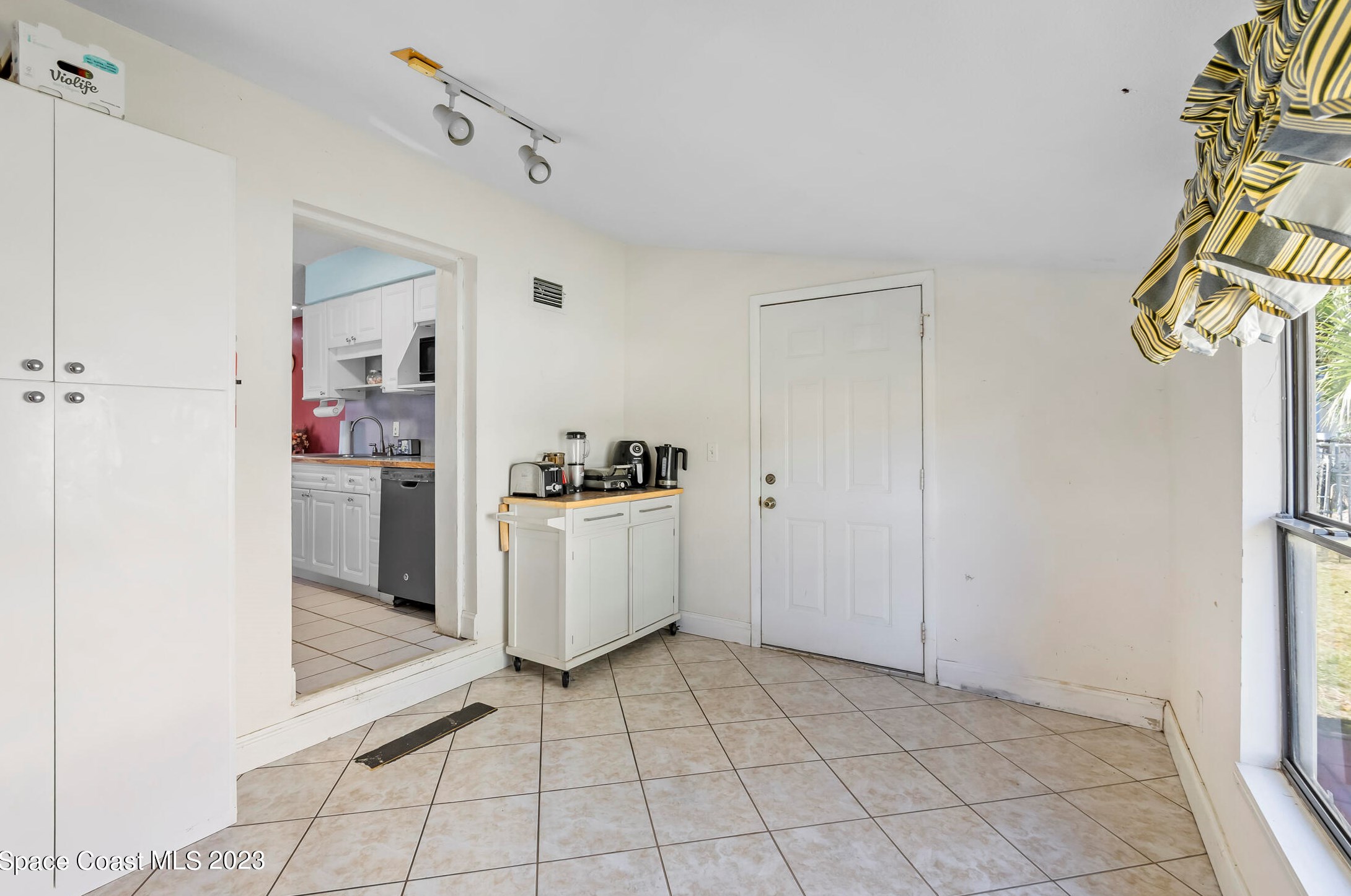1812 Radnor Dr, Melbourne FL  32901-4225 exterior