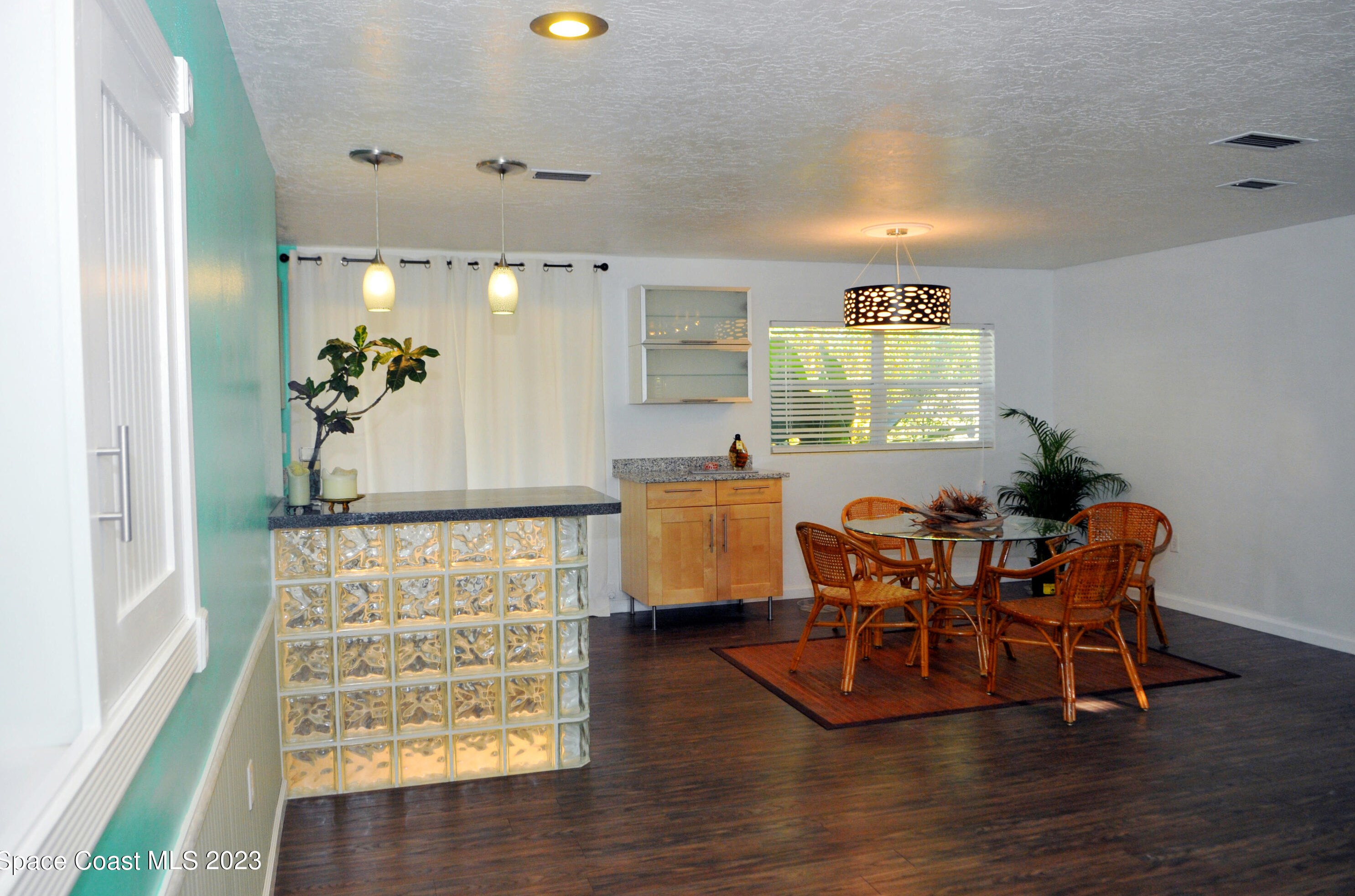 306 3rd St, Merritt Island FL  32953-3303 exterior