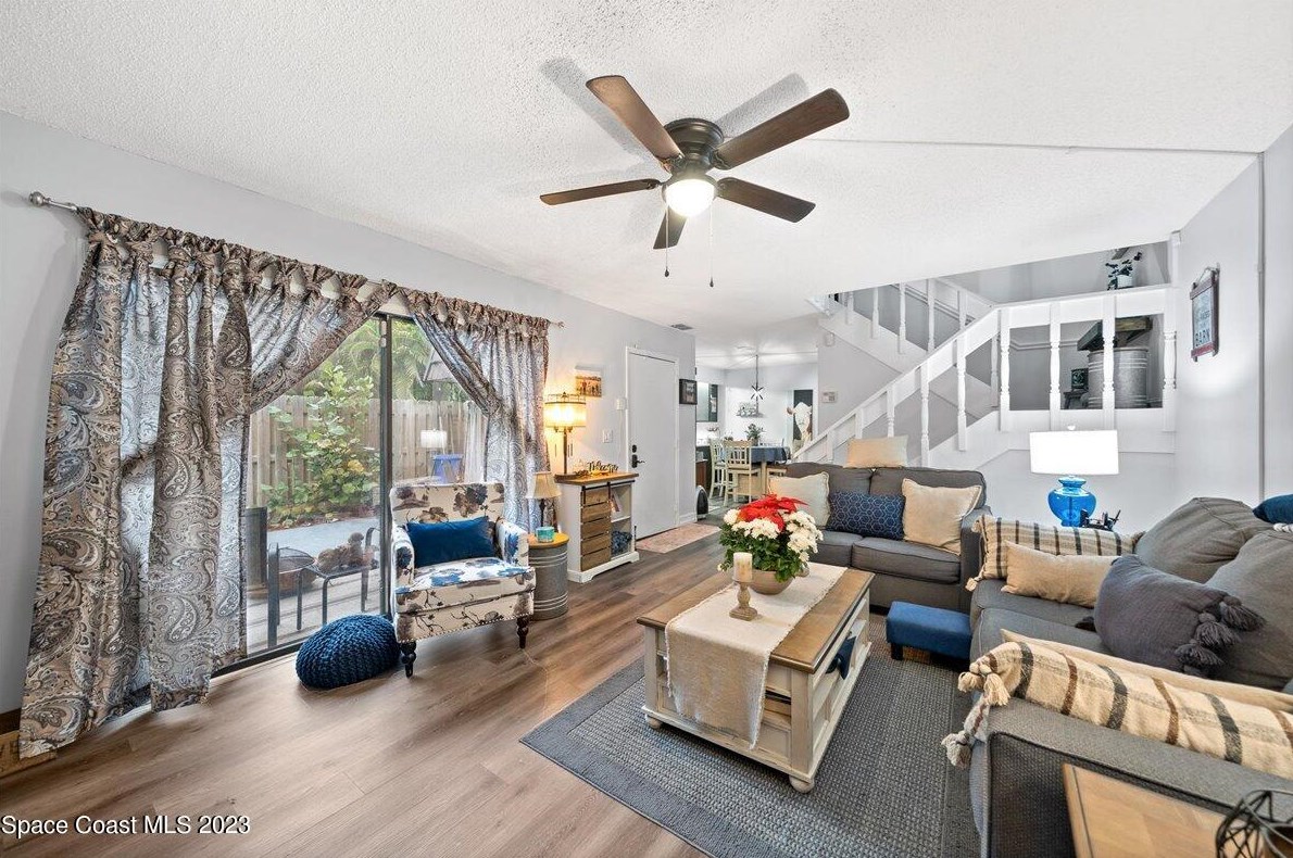 2113 Vista Oaks Cir, Melbourne FL  32905-3121 exterior