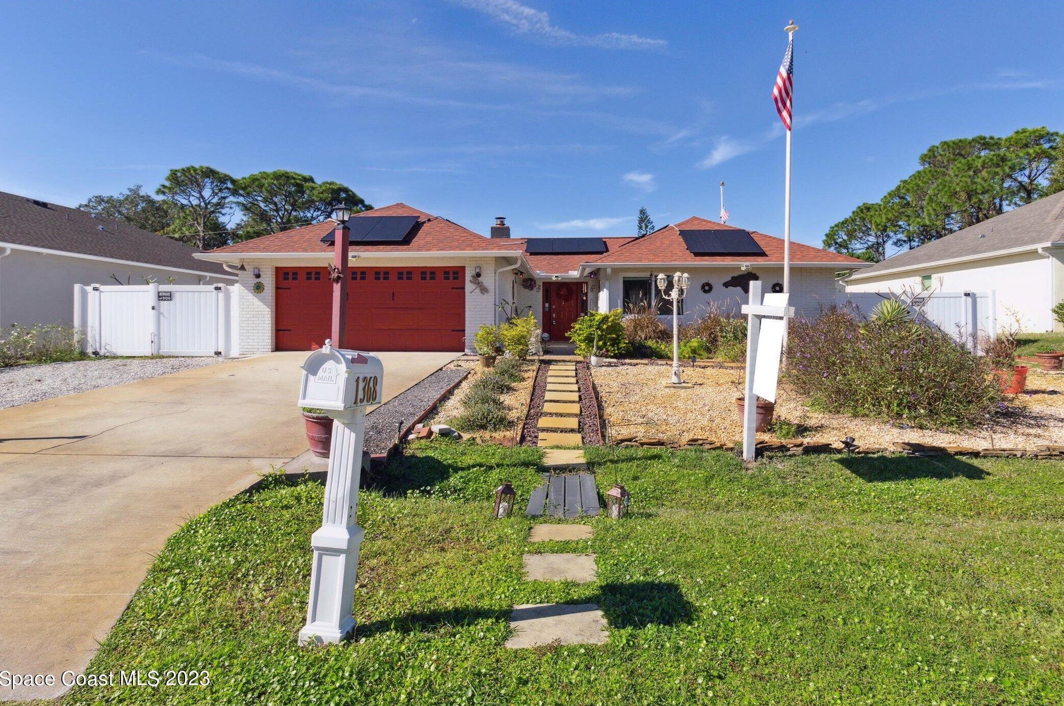 1368 Prospect Cir, Melbourne FL 32907-1129 exterior