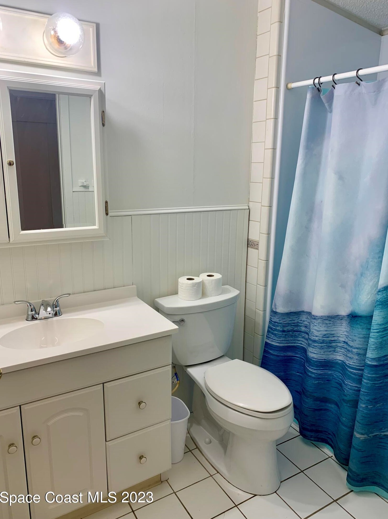 706 Periwinkle Cir, Sebastian FL  32976-7675 exterior