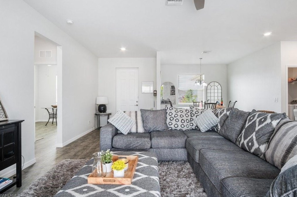 1118 20th St, Cape Coral FL  33990-4585 exterior