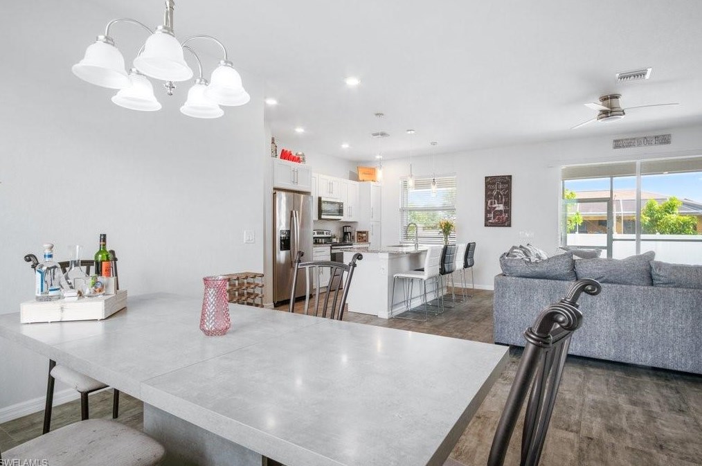 1118 20th St, Cape Coral FL  33990-4585 exterior