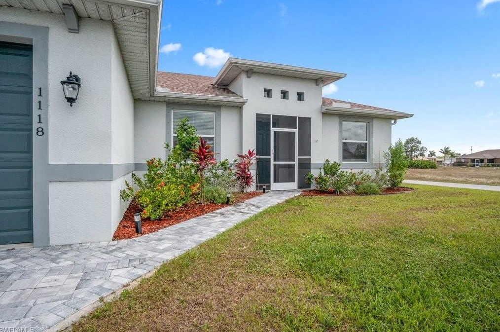 1118 20th St, Cape Coral FL  33990-4585 exterior