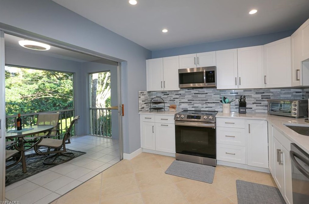 204 Bobolink Way #204b, Naples, FL 34105