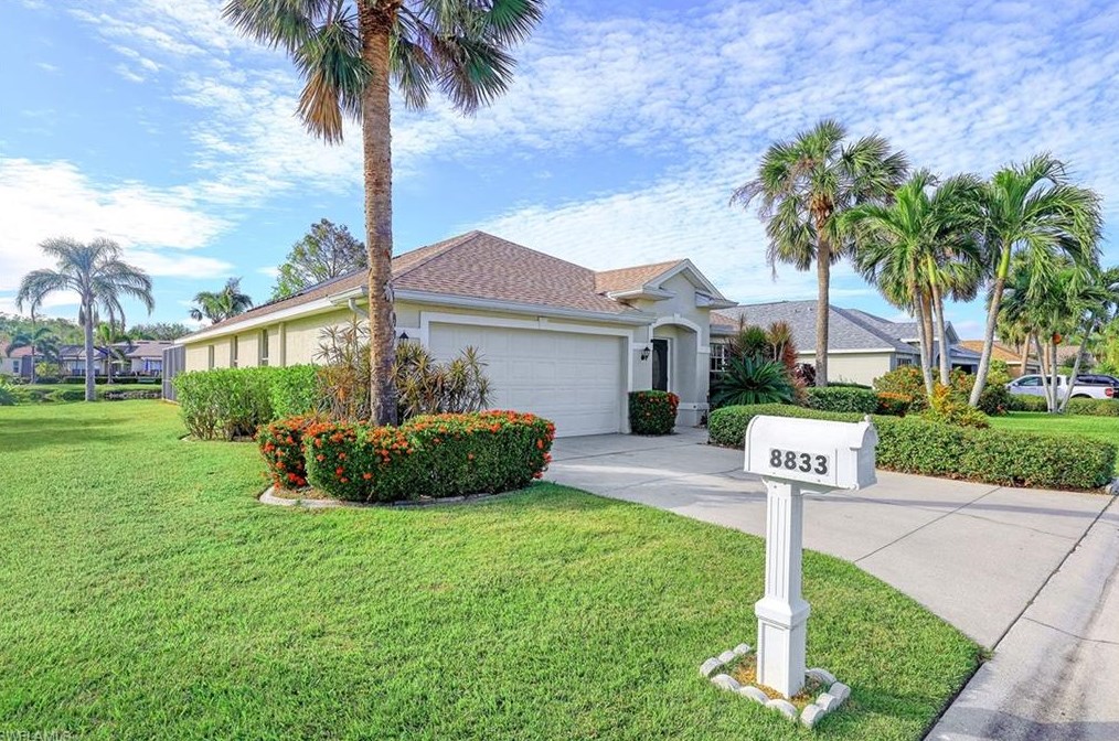 8833 Cypress Preserve Pl, Fort Myers FL  33912-0829 exterior