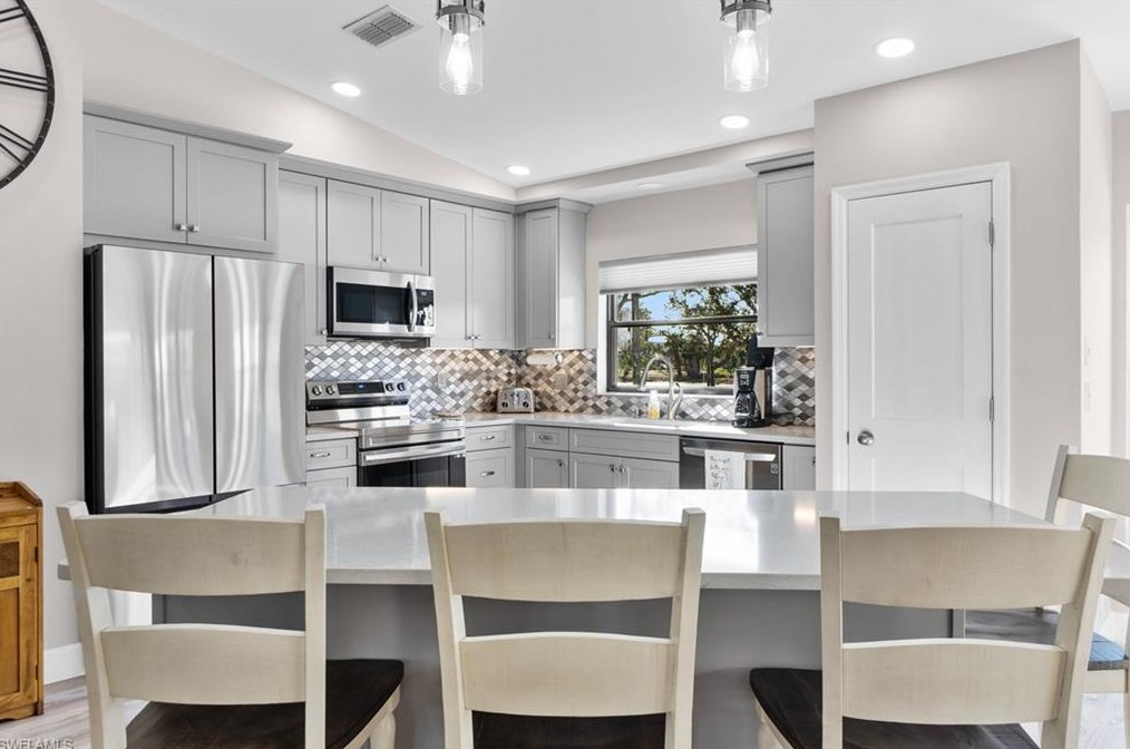 16804 Coriander Ln, Fort Myers FL  33908-3900 exterior