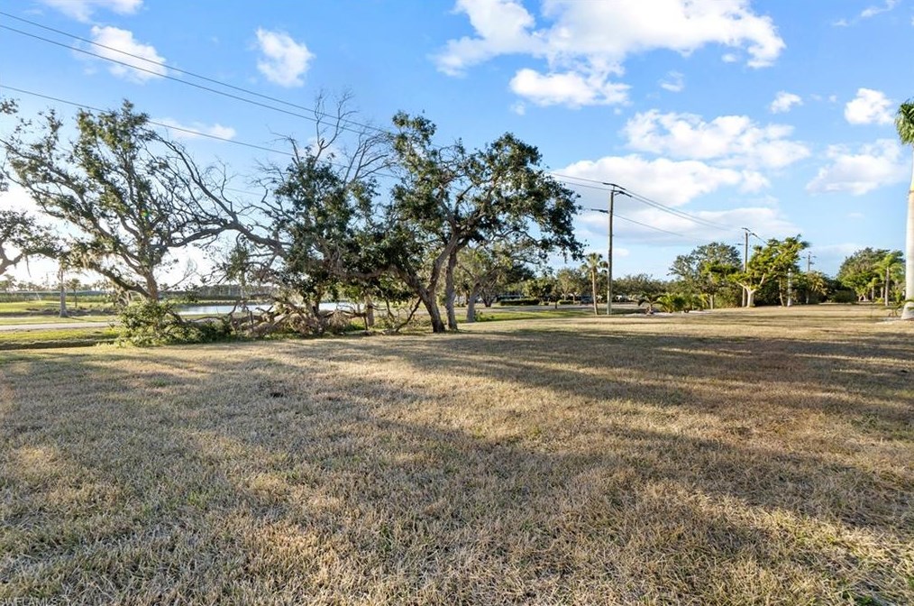 16804 Coriander Ln, Fort Myers FL  33908-3900 exterior