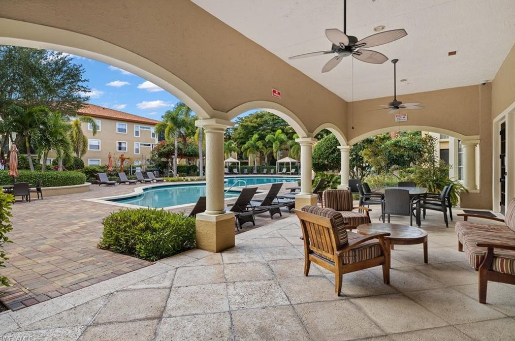 8960 Colonnades Ct E #915, Bonita Springs, FL 34135