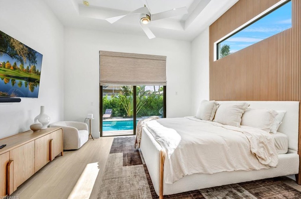 681 93 Ave, Naples FL 34108-2438 exterior