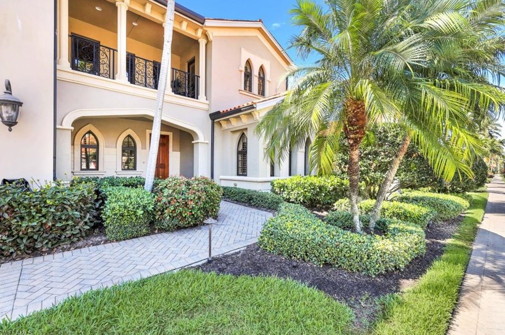 2919 Tiburon Blvd E, Naples, FL 34109