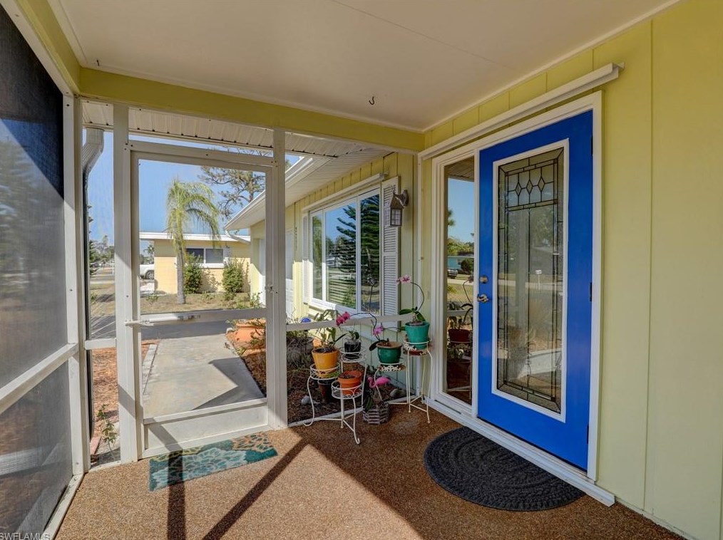2255 Gorham Ave, Fort Myers FL  33907-4257 exterior